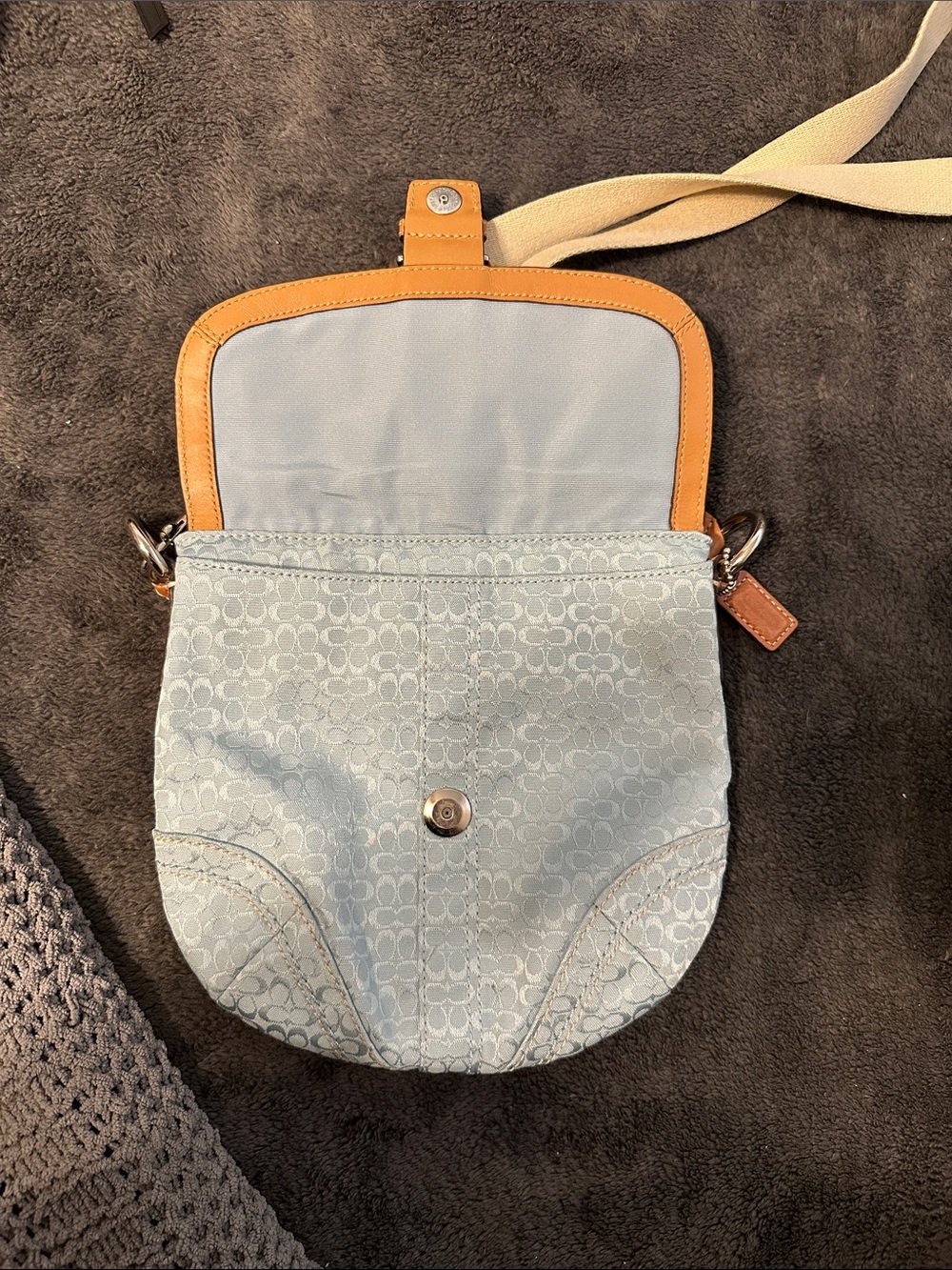 Coach Light Blue Signature Crossbody with Tan Leather Trim - Picture 4 of 9